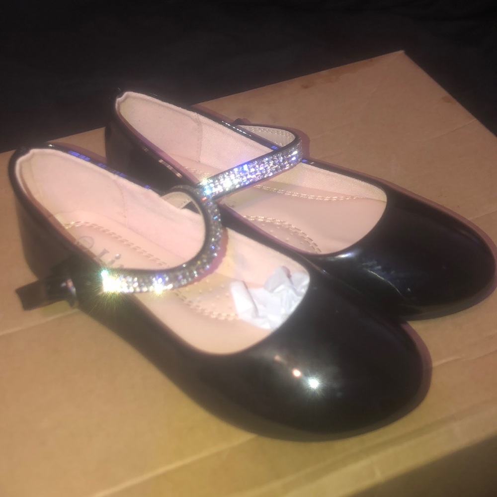 Girl dress shoes